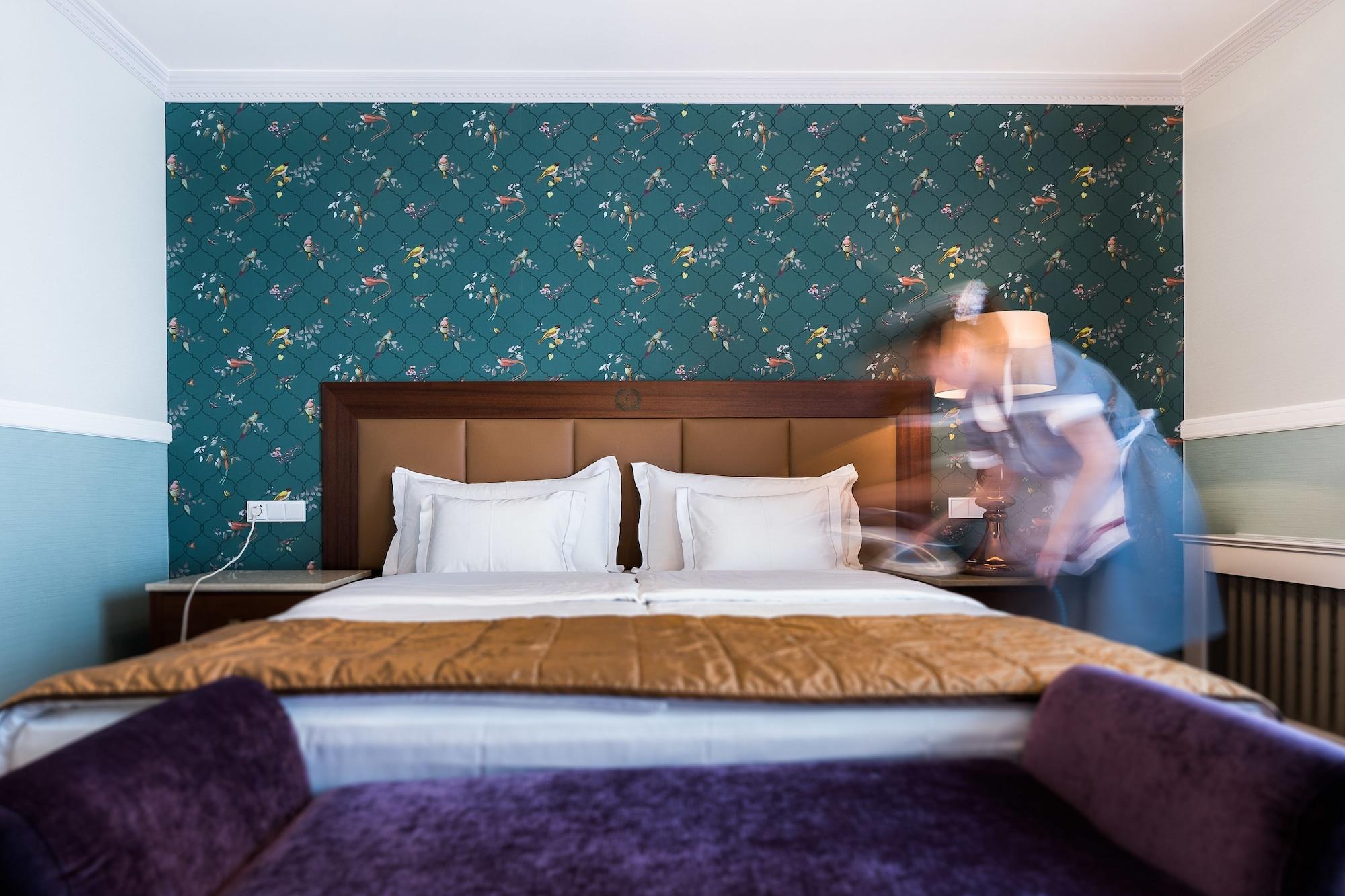 Otel Esplanade 5*