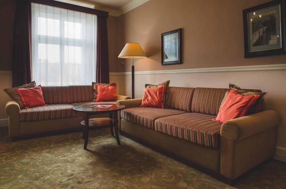 Esplanade Otel