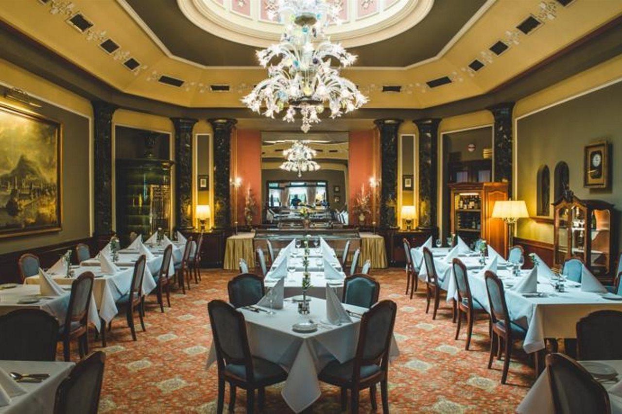 Otel Esplanade 5*
