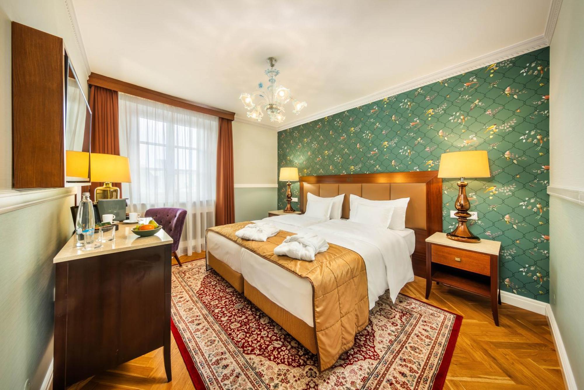 Esplanade 5*